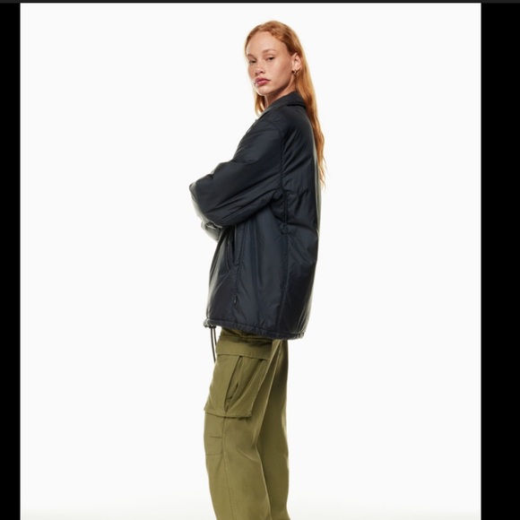 Aritzia TNA Coaches puffer jacket - Picture 3 of 6